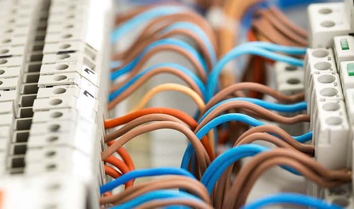 جدول جریان مجاز کابل‌های برق از ۱.۵ تا ۲۴۰